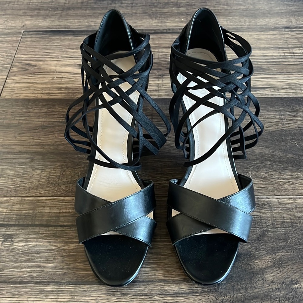 Pegabo Heels